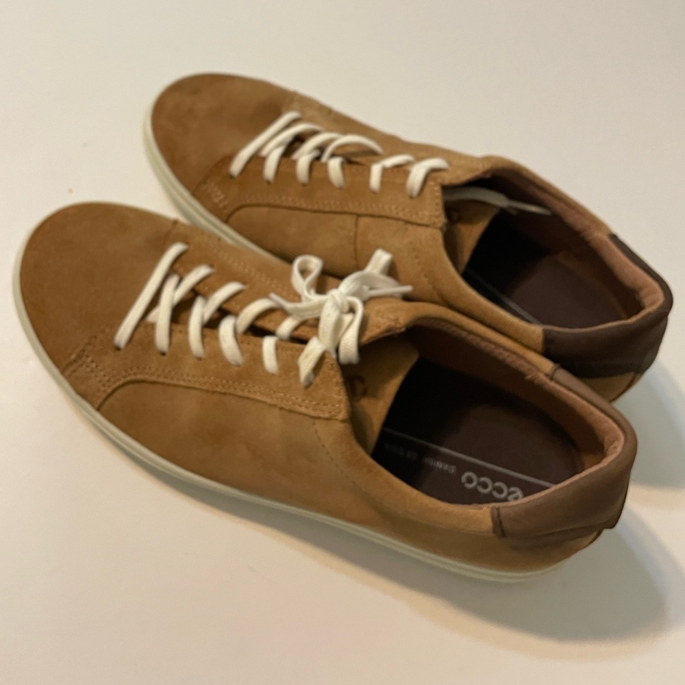 Women's ECCO Soft Classic Tie Sneaker Cashmere/Coffee Suede/Nubuck EU 39 - US 8
